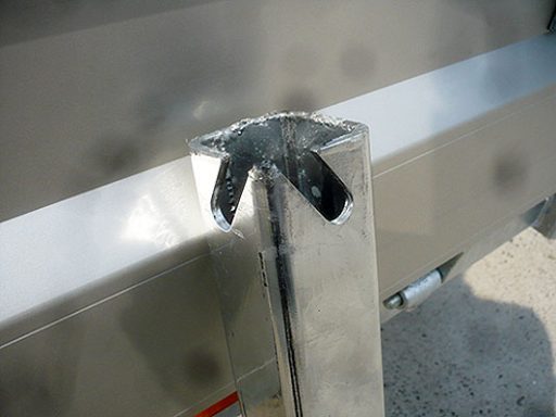 Präzises Einhänge-System für Anhänger | Scherr Fachhandel